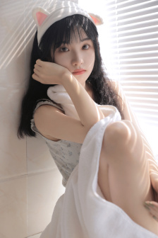 被灌满精子的五个女校花